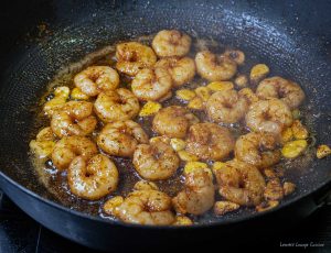 Curry-Mango prawn papadum's bites chutney crunchy curry madras easy